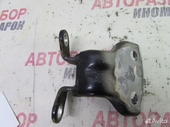 Крепление двери заднее правое Chevrolet Lacetti