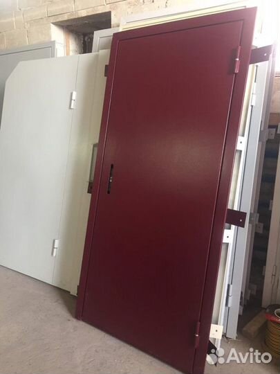 Дверь входная металлическая