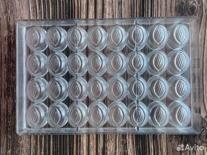 Поликарбонатная форма для шоколада