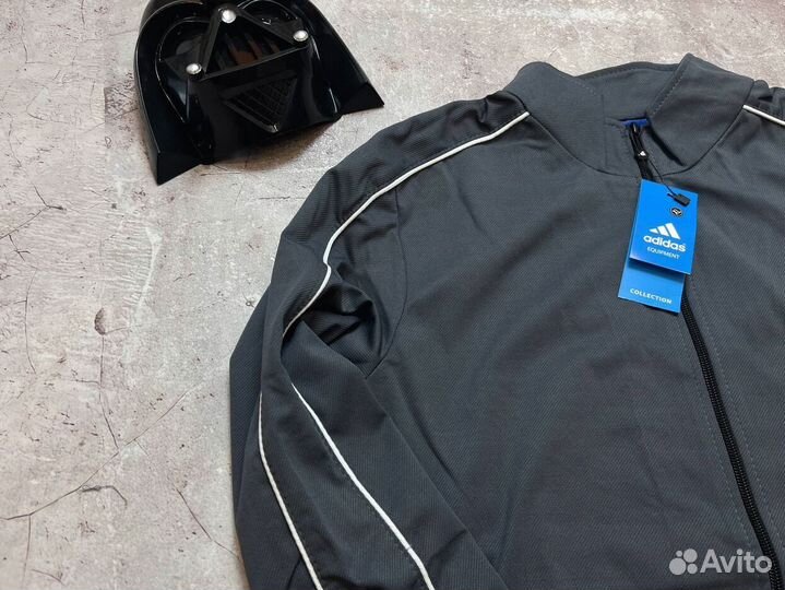 Спортивные костюмы Adidas