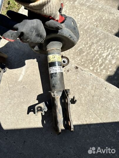 Комплект амортизаторов Honda CR-V