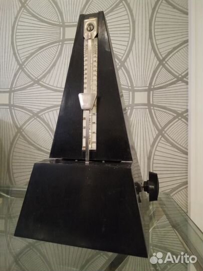 Метроном механический. СССР. 1977