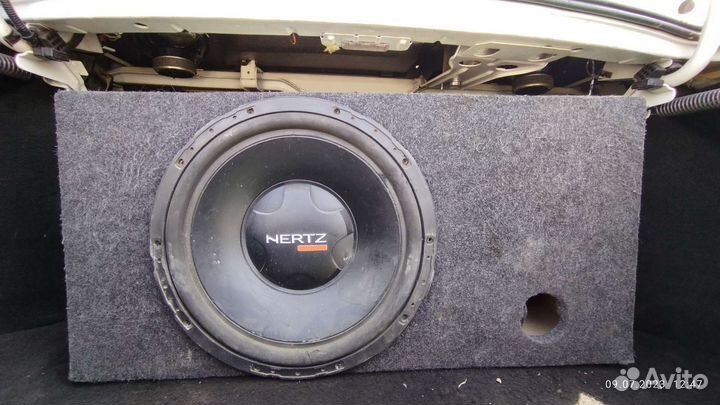 Сабвуфер hertz