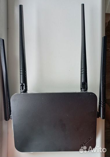 Wi-Fi роутер D-Link Dir-825