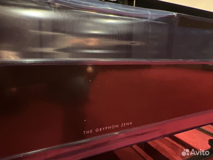 Предусилитель Gryphon Zena