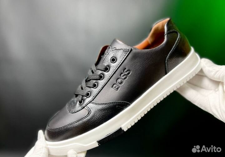 Кроссовки Boss стильные