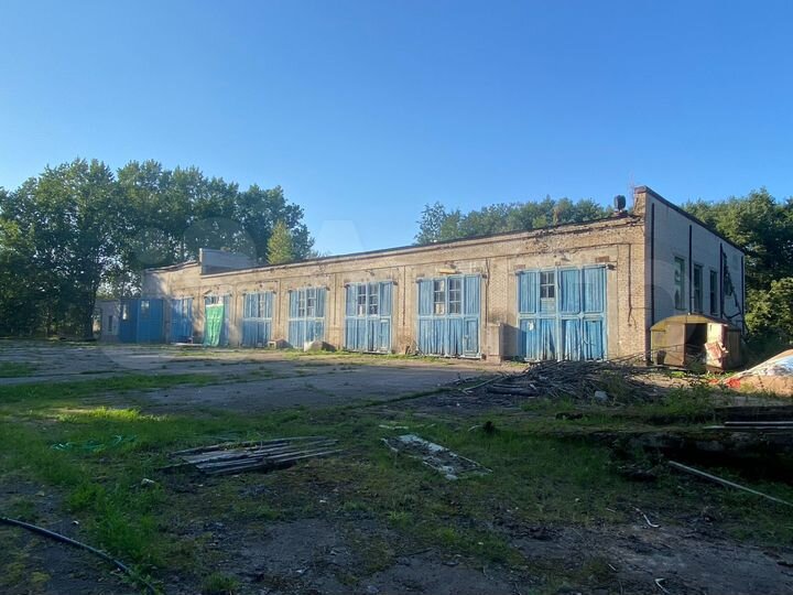 Здание, 300-860 м²