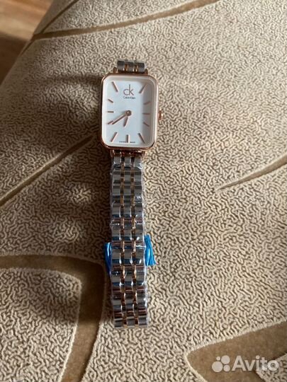 Часы наручные женские