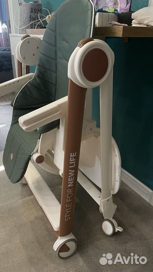 Стульчик для кормления happy baby