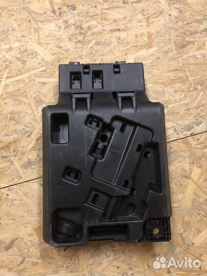 Бокс для домкрата