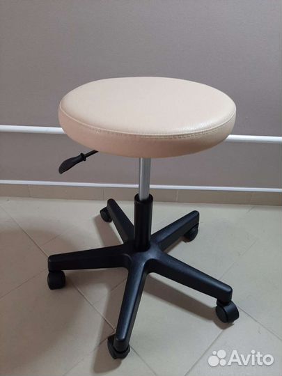 Стул мастера без спинки