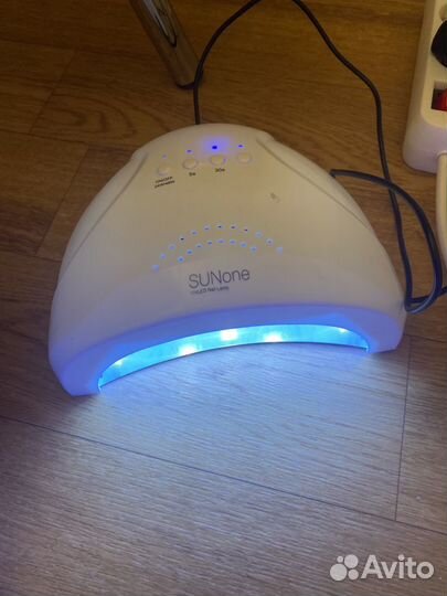 Лампа для ногтей