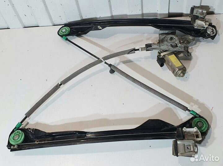 Стеклоподъемник передний правый Ford Focus I