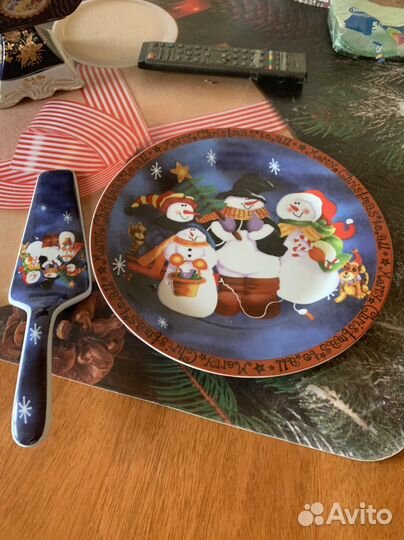 Тортница с лопаткой