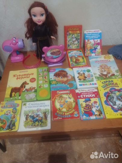 Кукла поющая, книжки детские
