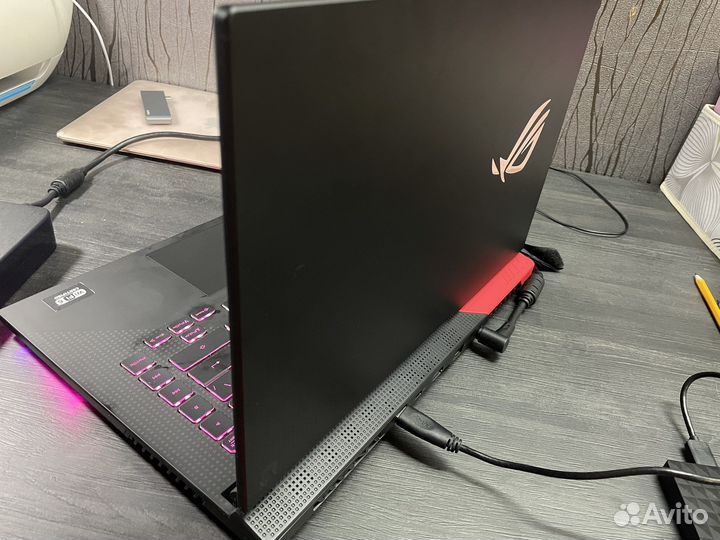 Asus rog strix g15 advantage edition