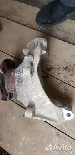 Кулак поворотный передний правый для BMW Bmw 320 F