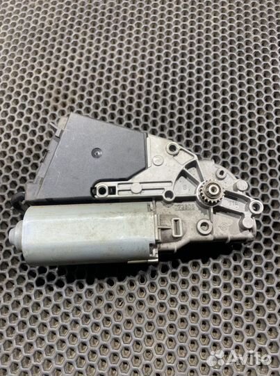 Моторчик люка Каен 955-957 Cayenne Touareg