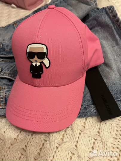 Karl lagerfeld кепка розовая
