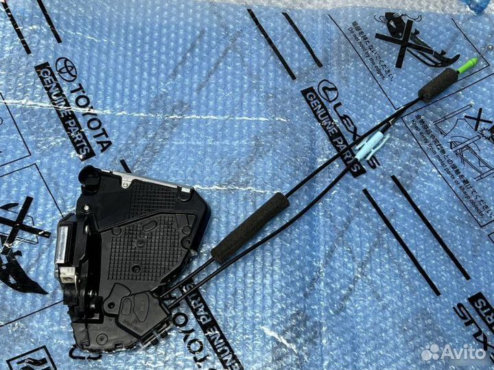 Замок двери передний правый Lexus Rx 4 2015-2022