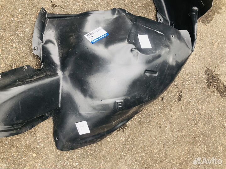 Подкрылок передний левый на volkswagen jetta 6