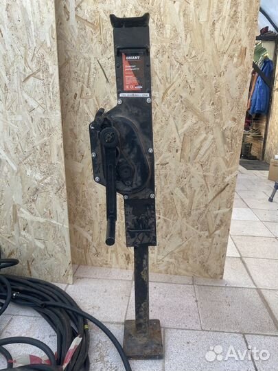 Домкрат реечный