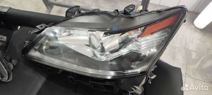 Фара левая gs 350