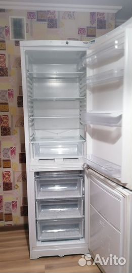 Холодильник Hotpoint-ariston б/у