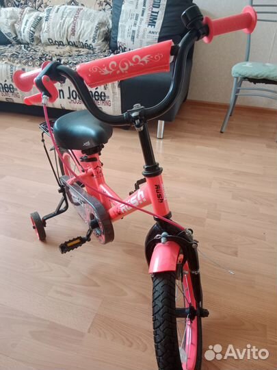 Детский трехколесный велосипед бу