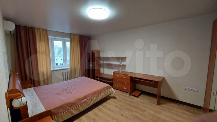 2-к. квартира, 57 м², 5/10 эт.