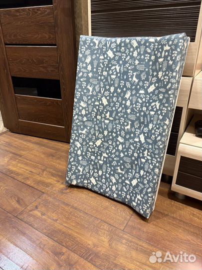 Накладной столик для пеленания