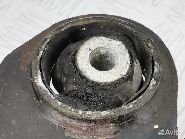 Рычаг передний правый Audi A3 8L 1999