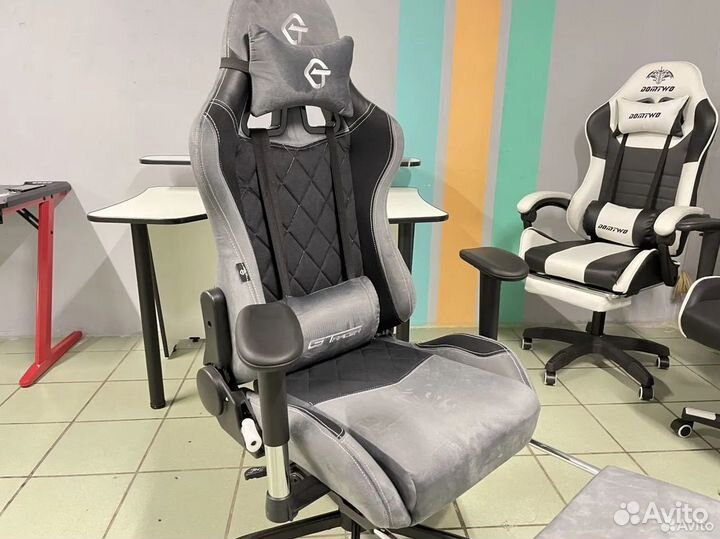 Компьютерное офисное кресло с массажем (новые)