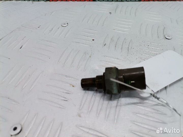 Датчик температуры охлаждающей жидкости Volvo S40