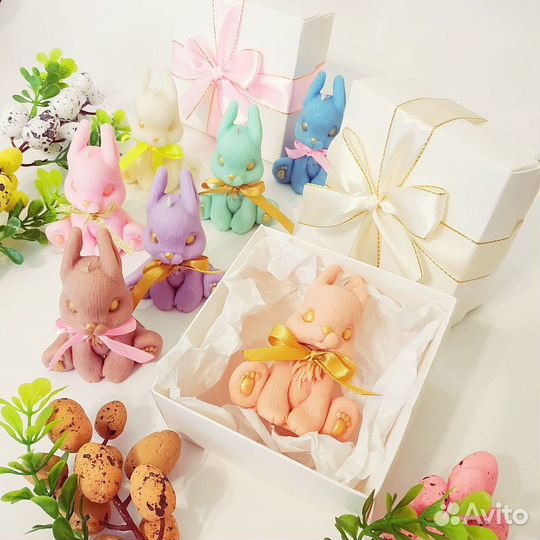 Персиковый кролик, свеча на 8 марта