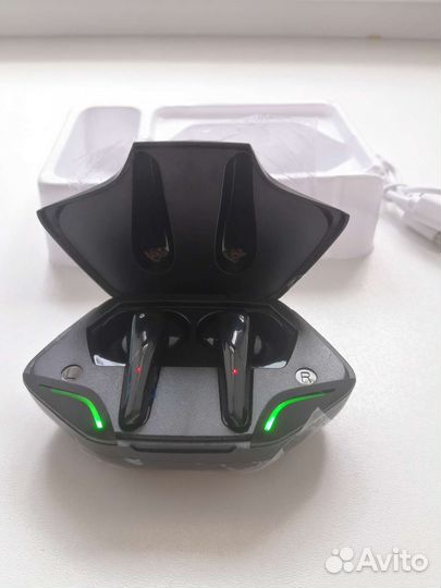 TWS наушники новые