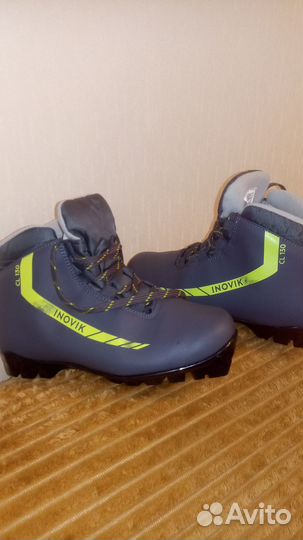 Лыжные ботинки