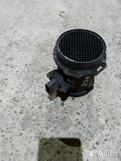 Датчик массового расхода воздуха (BMW 7)