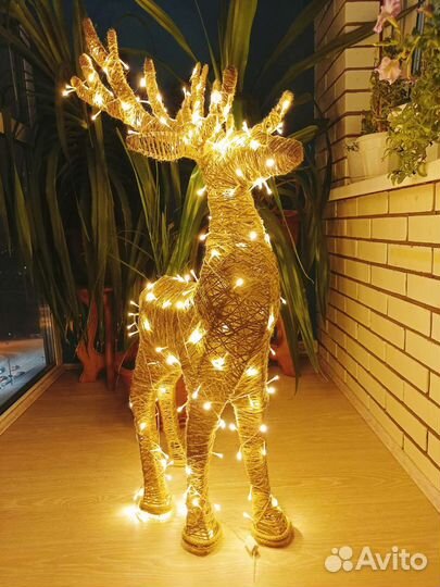 Новогодний олень