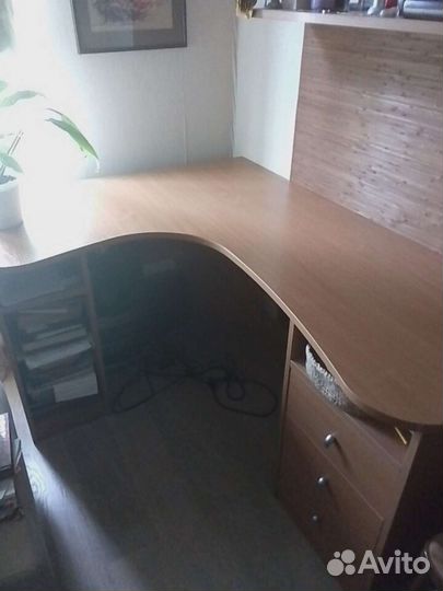 Компьютерный стол