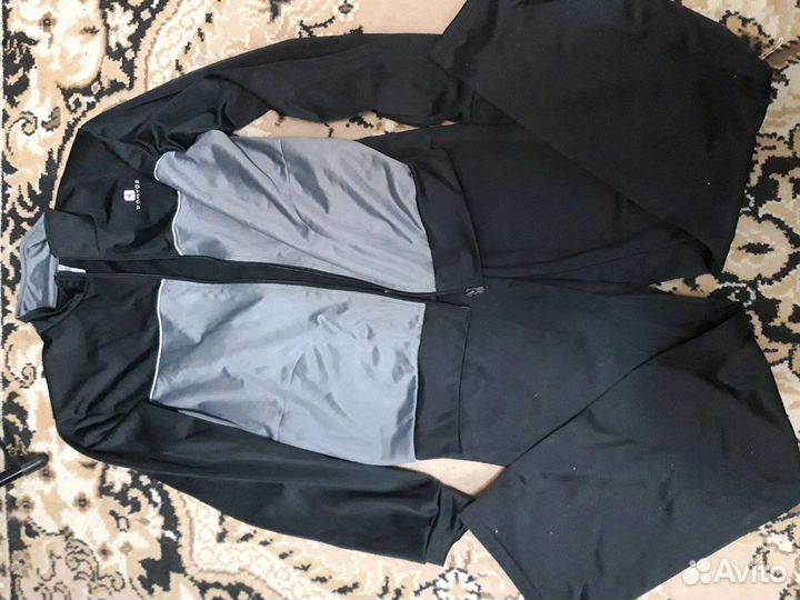 Спортивный костюм мальчика-подростка