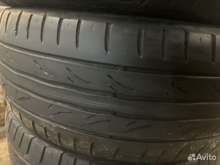 Kumho Ecsta PS31 215/55 R17 94W