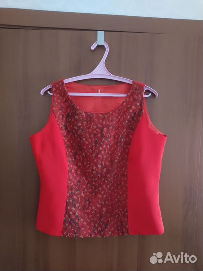 Костюм женский тройка праздничный