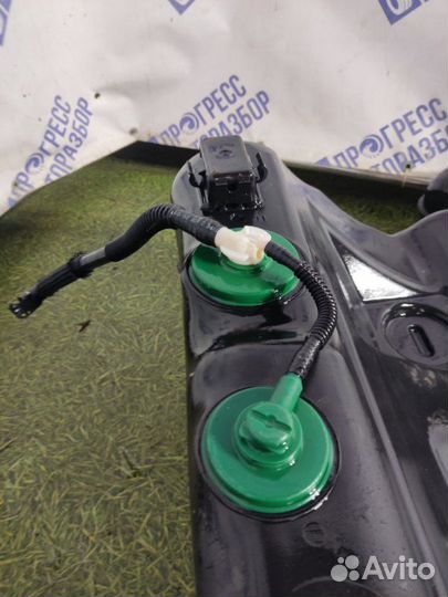 Бензобак Cadillac Sts седан LH2 4.6 2008