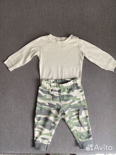 Комплект (брюки, боди, жилетка) Carter's, 12 мес