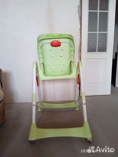 Стул для кормления