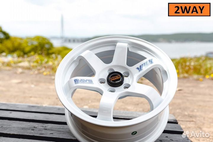 R15 Volk Racing TE37 SL 7j ET30 5*114,3 (D158)