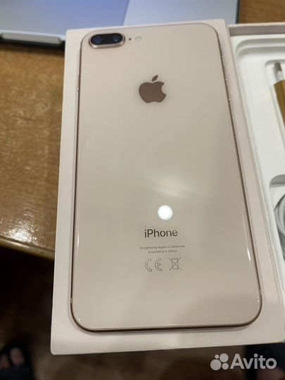 iPhone 8 Plus, 64 ГБ