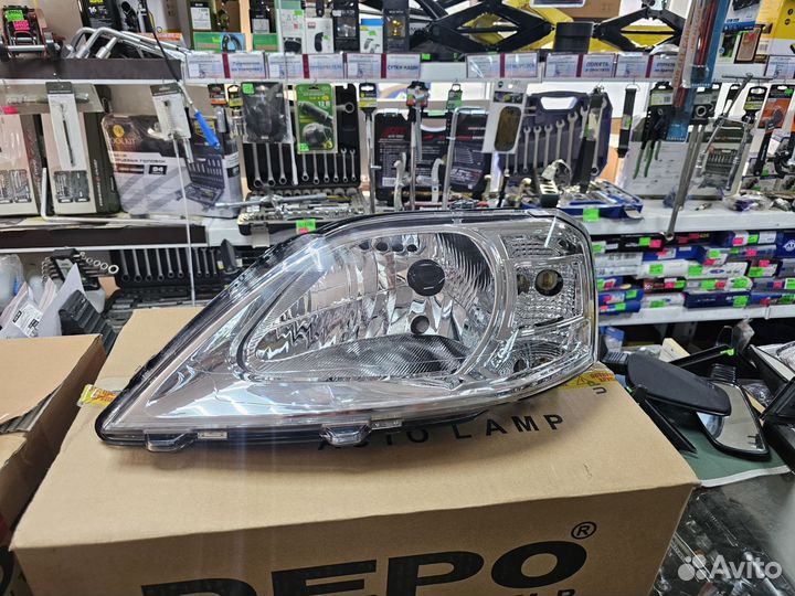 Фара левая или правая Depo LADA Largus