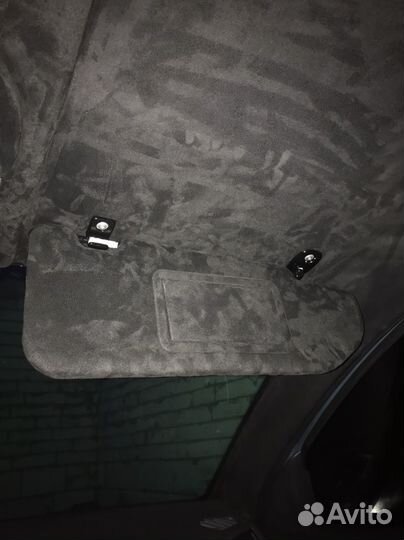 Черный потолок из влькантары веста полностью